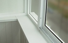 Алюминиевое остекление балконов  с выносом (хрущёвки)