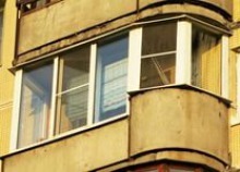 Остекление нестандартных балконов: преимущества, проблемы, решения