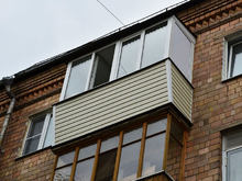 Остеклённый балкон или лоджия, обшить снаружи под остеклением «фартук»